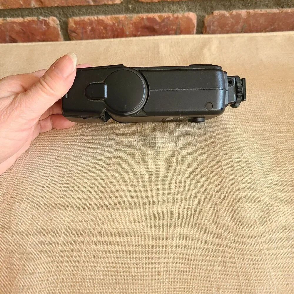 Minolta Camera Flash Auto 132X Photoflash Unit 946D  Light